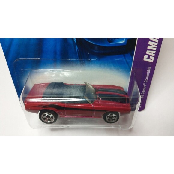 Hot Wheels 2007 Camaro Series #041 '69 Camaro Convertible Red Diecast - Picture 2 of 6